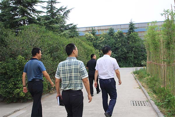 新乡经开区领导刘书记一行再顾AG真人国际